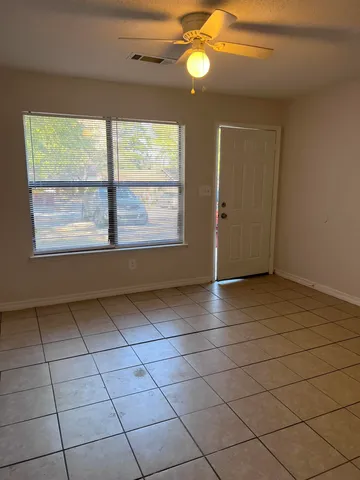 $900 | 122 Lake Street, Crestview, FL 32539