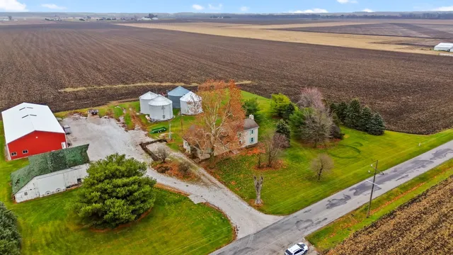 $375,000 | 1410 East Wood Road, Rensselaer, IN 47978