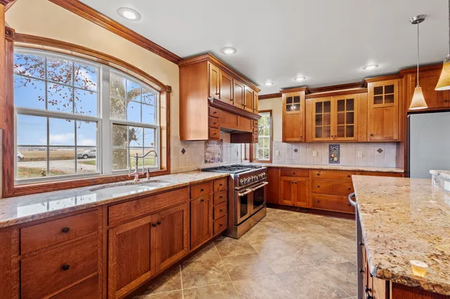 $375,000 | 1410 East Wood Road, Rensselaer, IN 47978