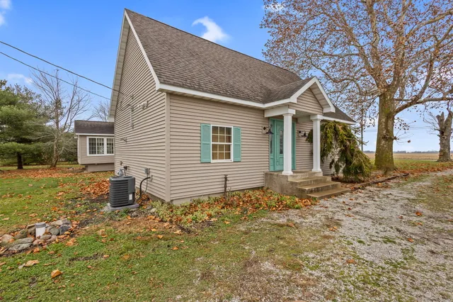 $375,000 | 1410 East Wood Road, Rensselaer, IN 47978