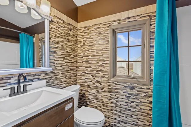 $375,000 | 1410 East Wood Road, Rensselaer, IN 47978