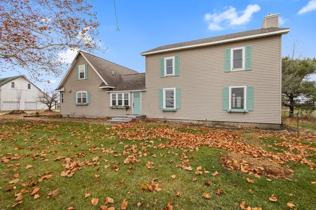 $375,000 | 1410 East Wood Road, Rensselaer, IN 47978