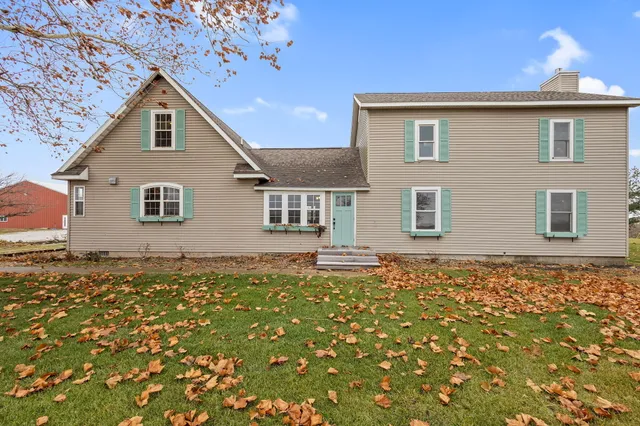$375,000 | 1410 East Wood Road, Rensselaer, IN 47978