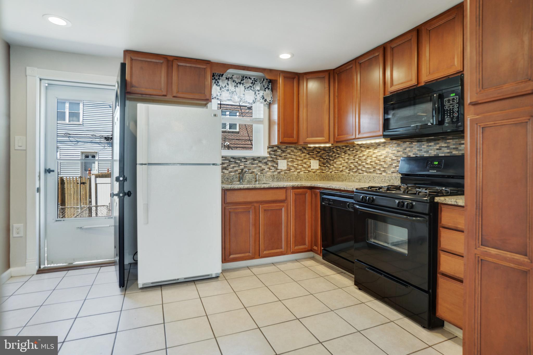 3580 Belgrade Street Philadelphia, PA 19134 - Photo 5 of 15 Gallery Image 5