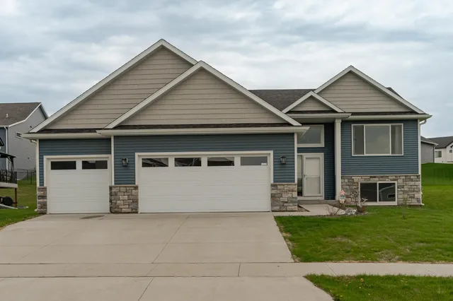 $455,000 | 1644 Brandt Drive Northeast, Byron, MN 55920