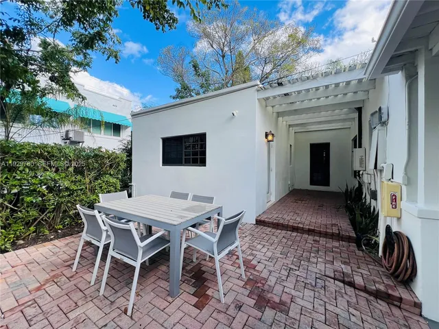 $4,980 | 1407 Southeast 2nd Street, Fort Lauderdale, FL 33301
