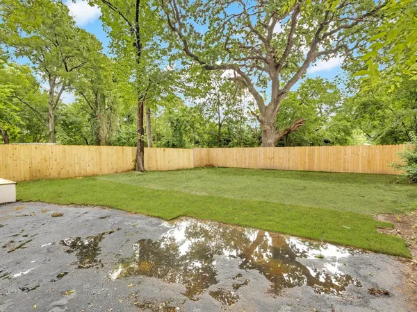 $1,950 | 3526 Elsie Faye Heggins Street, Dallas, TX 75210