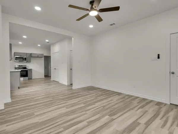 $1,950 | 3526 Elsie Faye Heggins Street, Dallas, TX 75210