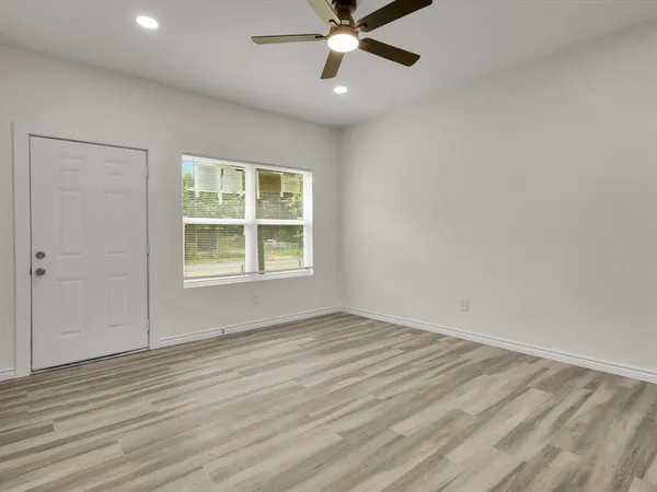 $1,950 | 3526 Elsie Faye Heggins Street, Dallas, TX 75210