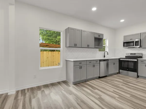 $1,950 | 3526 Elsie Faye Heggins Street, Dallas, TX 75210