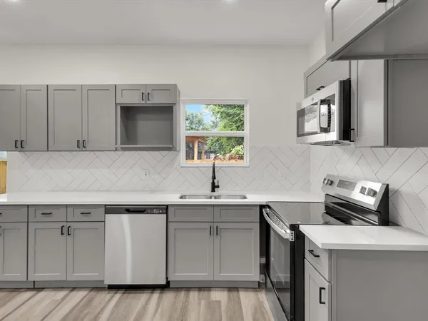 $1,950 | 3526 Elsie Faye Heggins Street, Dallas, TX 75210