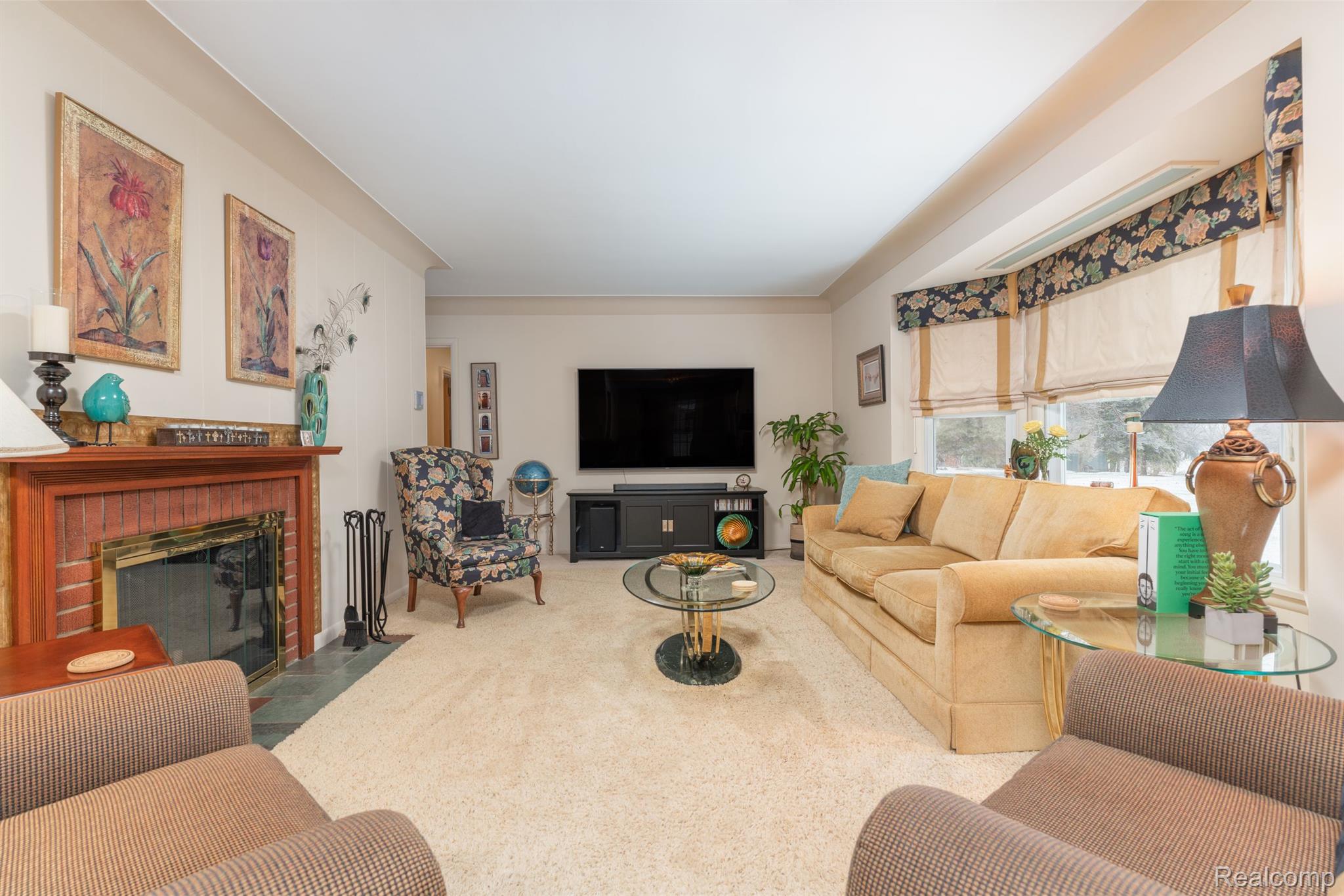 7900 Sharpe Road Fowlerville, MI 48836 - Photo 4 of 42 Gallery Image 4