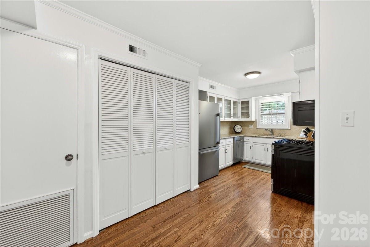 2229 Rexford Road, Unit C Charlotte, NC 28211 - Photo 11 of 36