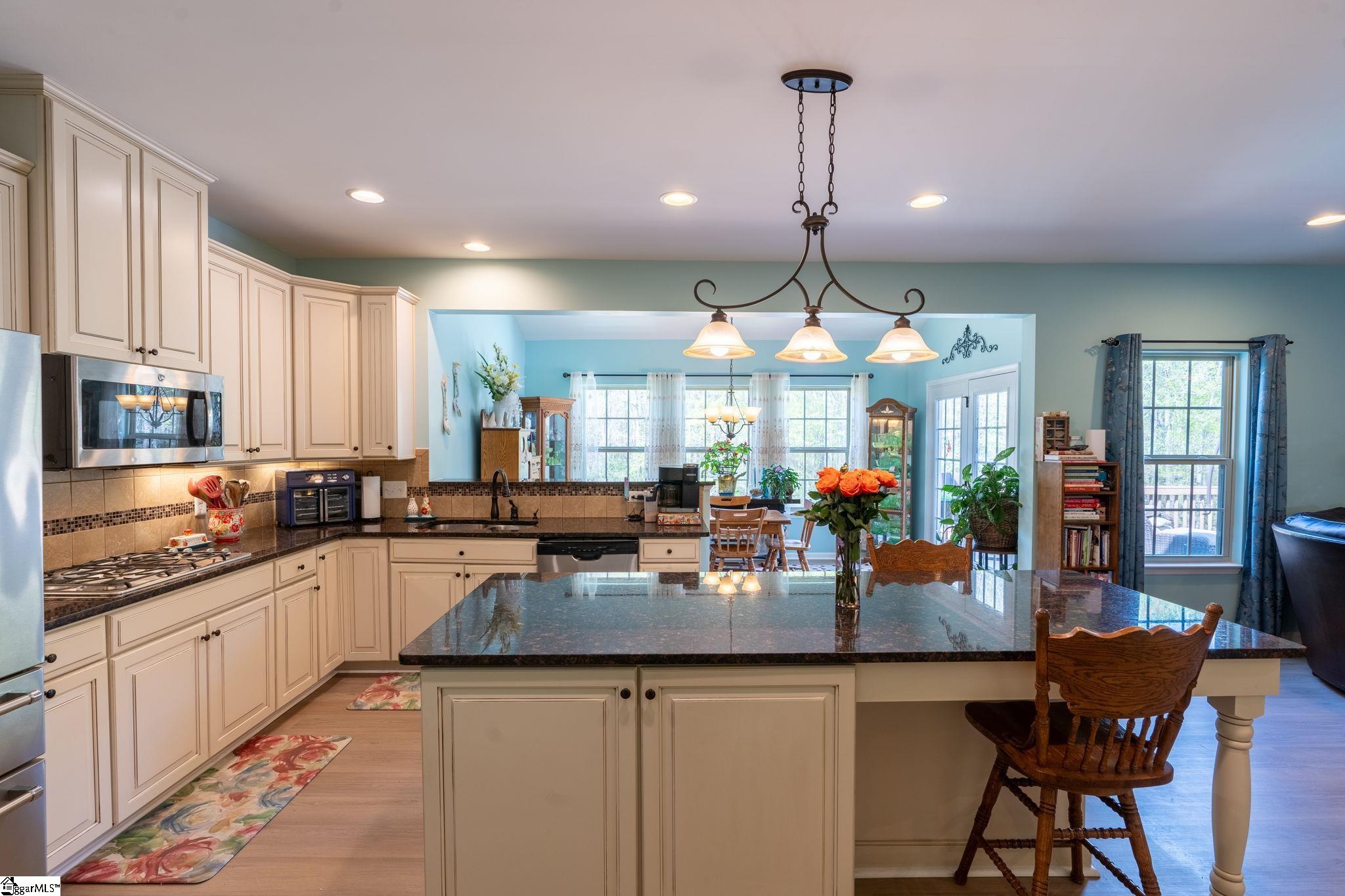 109 Smith Farm Way Easley, SC 29642 - Photo 9 of 38
