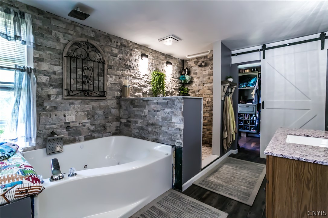 5994 Jerusalem Drive Cicero, NY 13039 - Photo 12 of 28