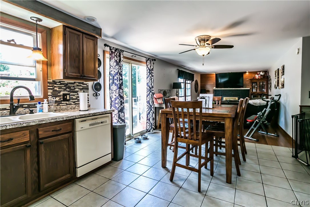 5994 Jerusalem Drive Cicero, NY 13039 - Photo 7 of 28