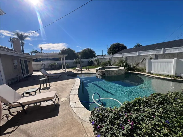 $6,500 | 16091 Gold Circle, Huntington Beach, CA 92647