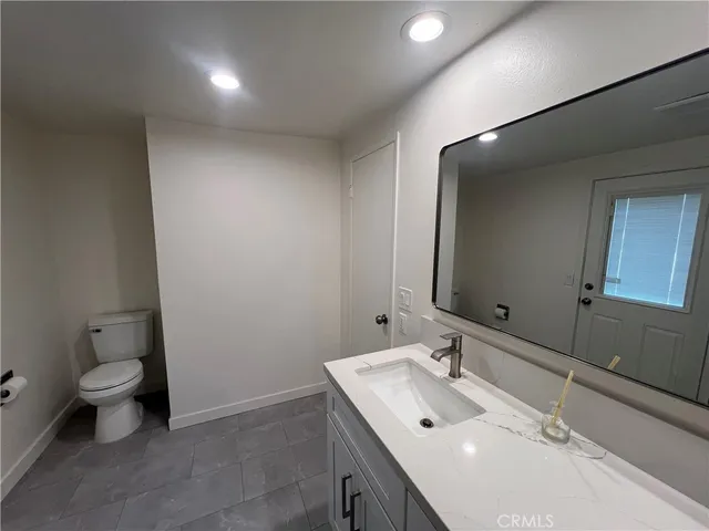 $6,500 | 16091 Gold Circle, Huntington Beach, CA 92647