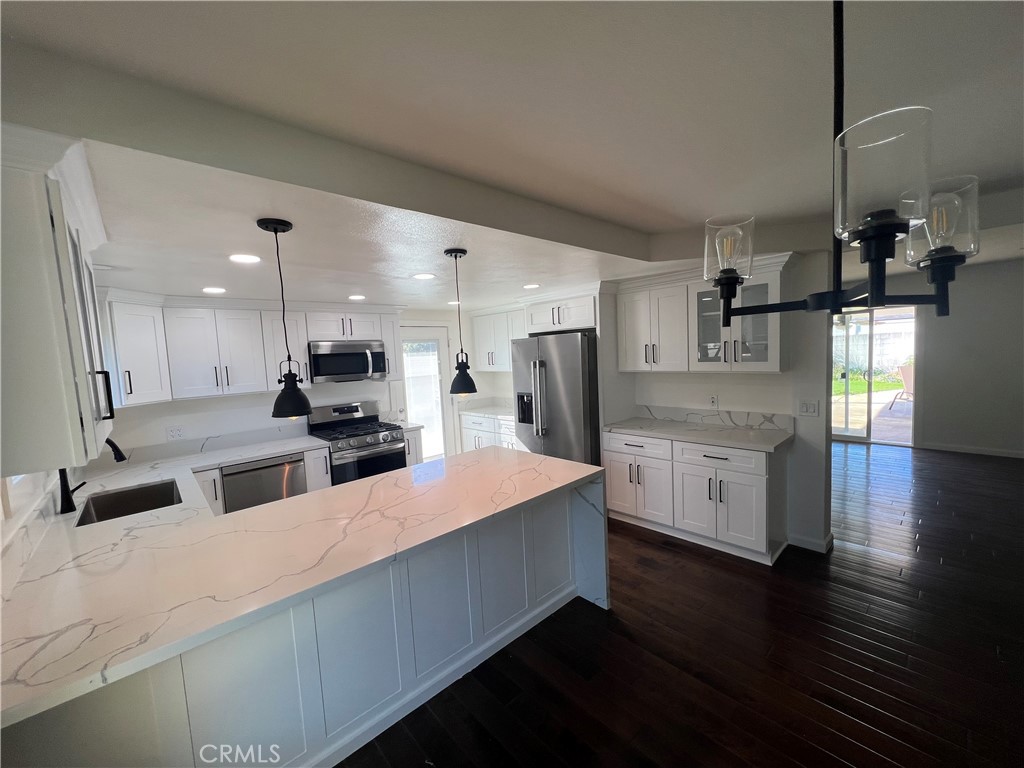 16091 Gold Circle Huntington Beach, CA 92647 - Photo 10 of 19