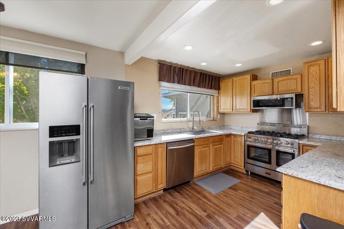 5295 North Dave Wingfield Road Rimrock, AZ 86335 - Photo 14 of 39 Kitchen