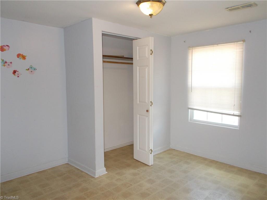1706 Baker Road High Point, NC 27263 - Photo 12 of 22 Gallery Image 12