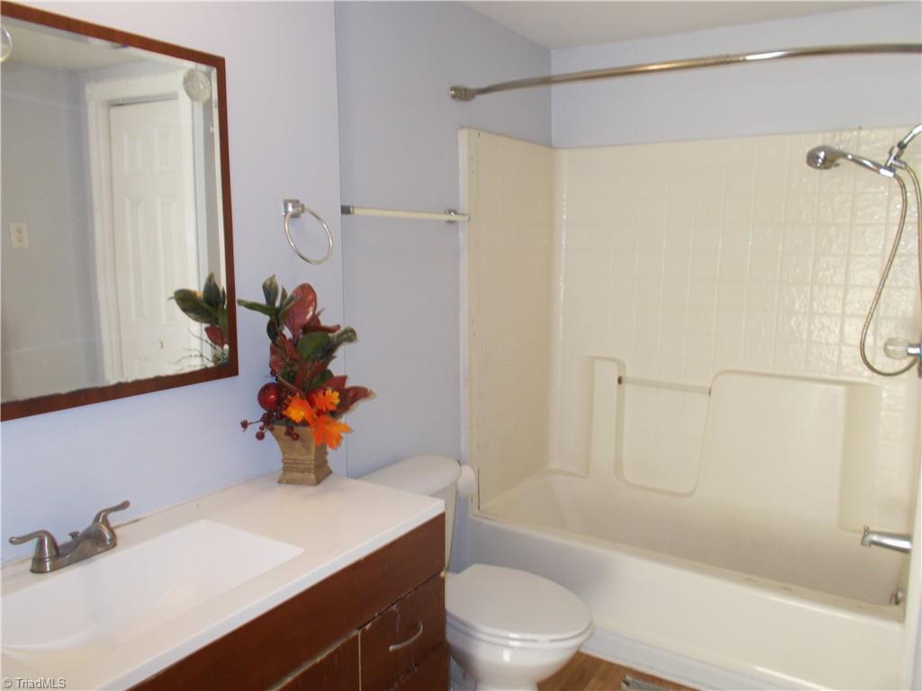 1706 Baker Road High Point, NC 27263 - Photo 13 of 22 Gallery Image 13