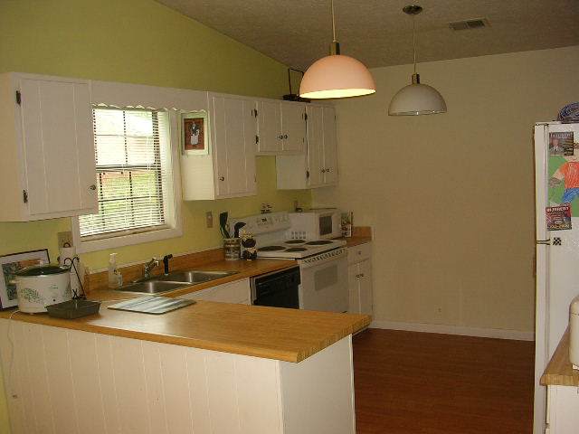 103 Clearfield Road Greenville, SC 29607 - Photo 2 of 9
