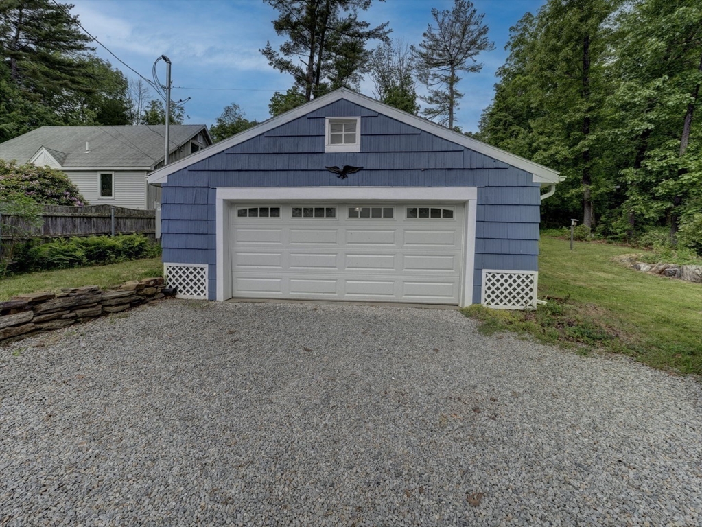 33-36 Overlook Road Holland, MA 01521 - Photo 3 of 38