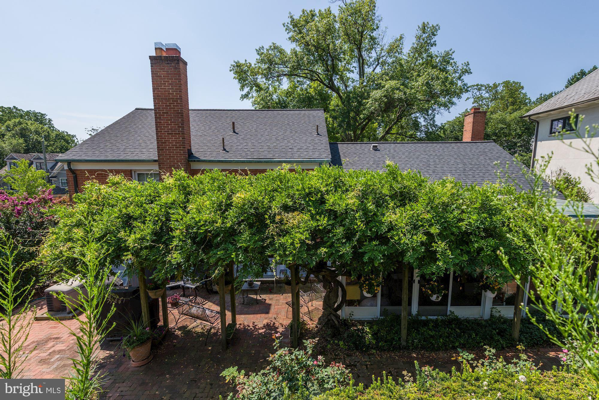 5603 Durbin Road Bethesda, MD 20814 - Photo 4 of 10 Gallery Image 4