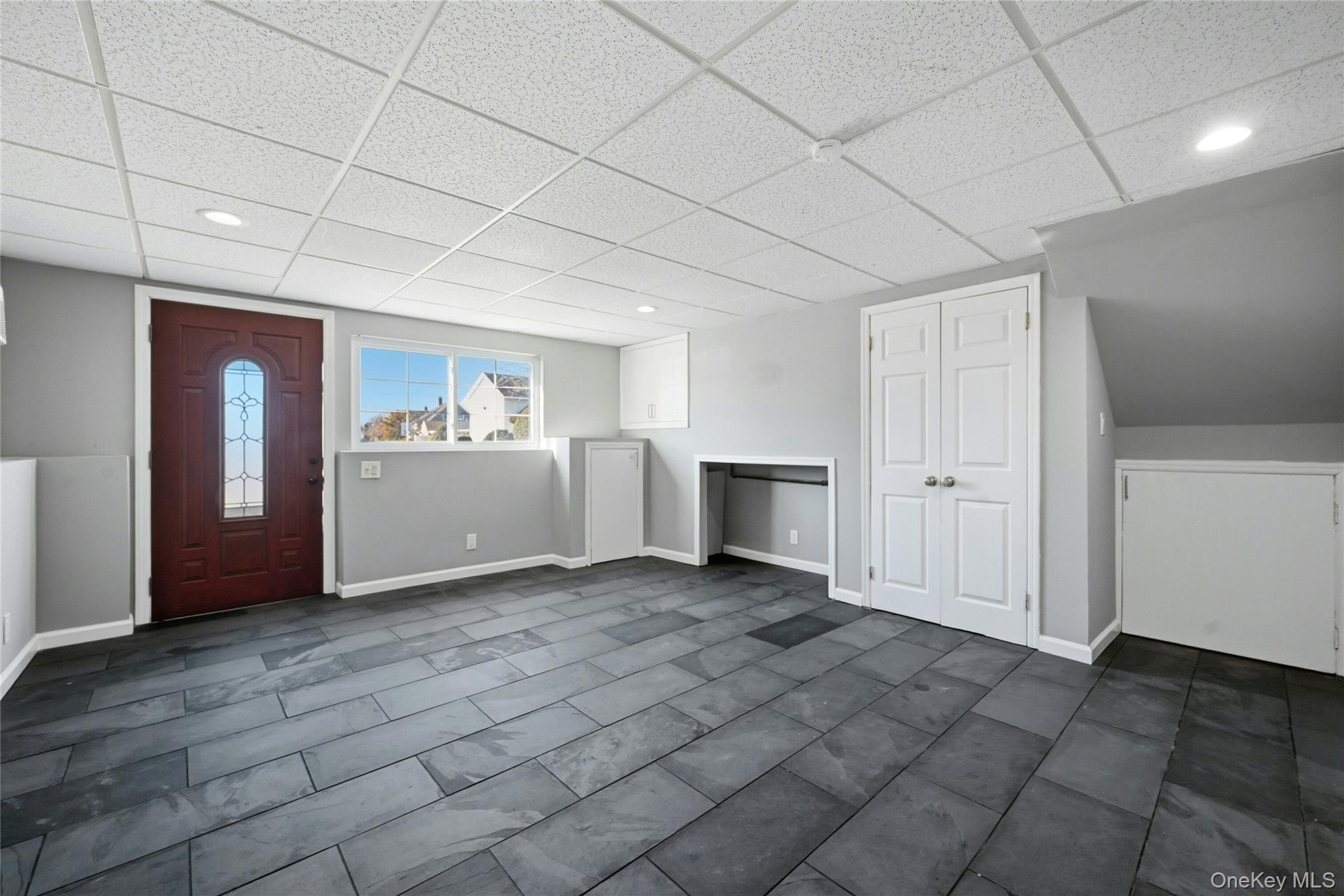 123 South Fordham Road Hicksville, NY 11801 - Photo 22 of 31