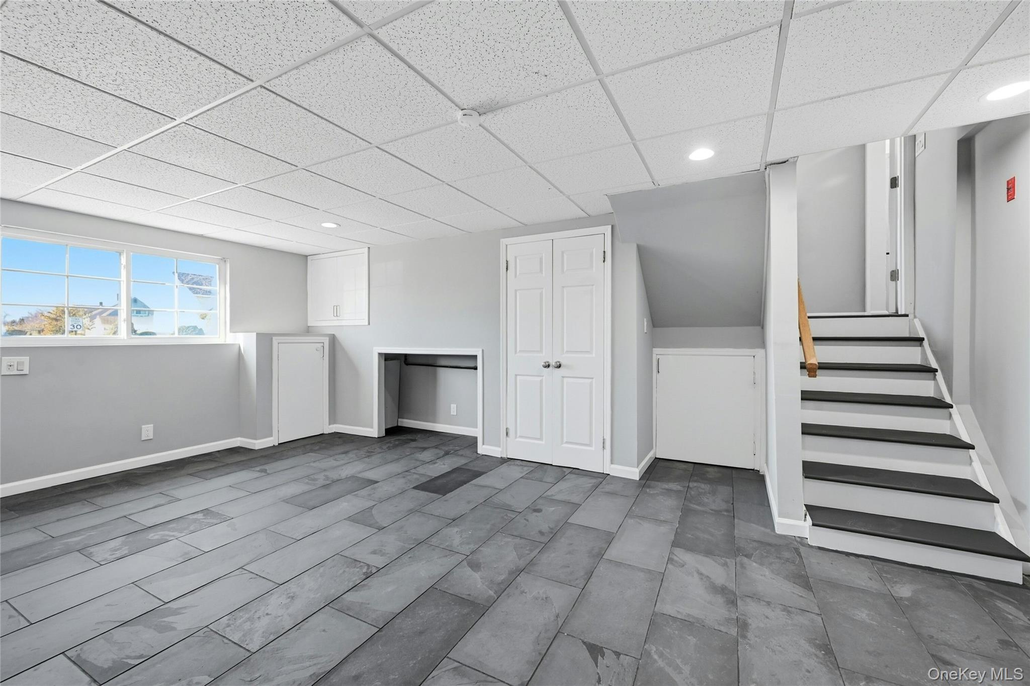 123 South Fordham Road Hicksville, NY 11801 - Photo 23 of 31