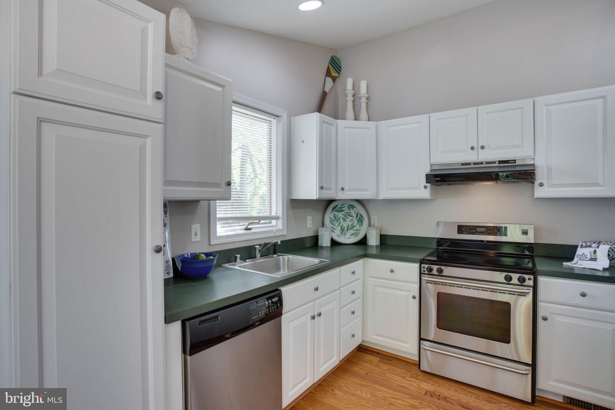 1620 Bentley Road Edgewater, MD 21037 - Photo 8 of 55 Another view of the kitchen!