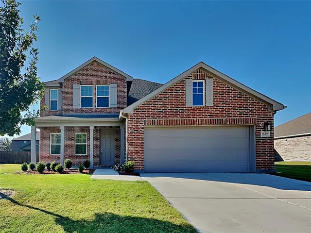 $2,750 | 1509 Gentle Crk Lane, Fort Worth, TX 76052