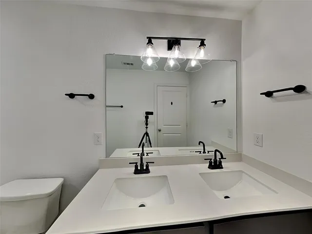 $2,750 | 1509 Gentle Crk Lane, Fort Worth, TX 76052