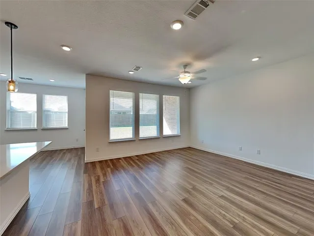 $2,750 | 1509 Gentle Crk Lane, Fort Worth, TX 76052