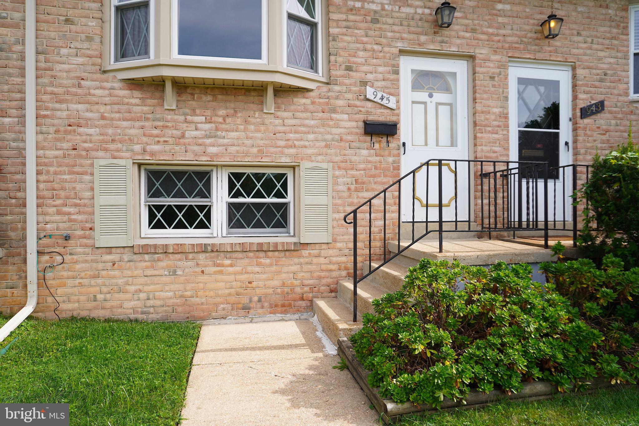 945 Elm Road Halethorpe, MD 21227 - Photo 5 of 32 Entrance