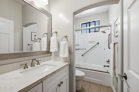 $1,995,000 | 351 Las Tuero Court, Camarillo, CA 93010