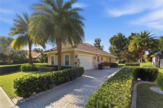 $935,000 | 45 New Water Oak Drive, Palm Coast, FL 32137