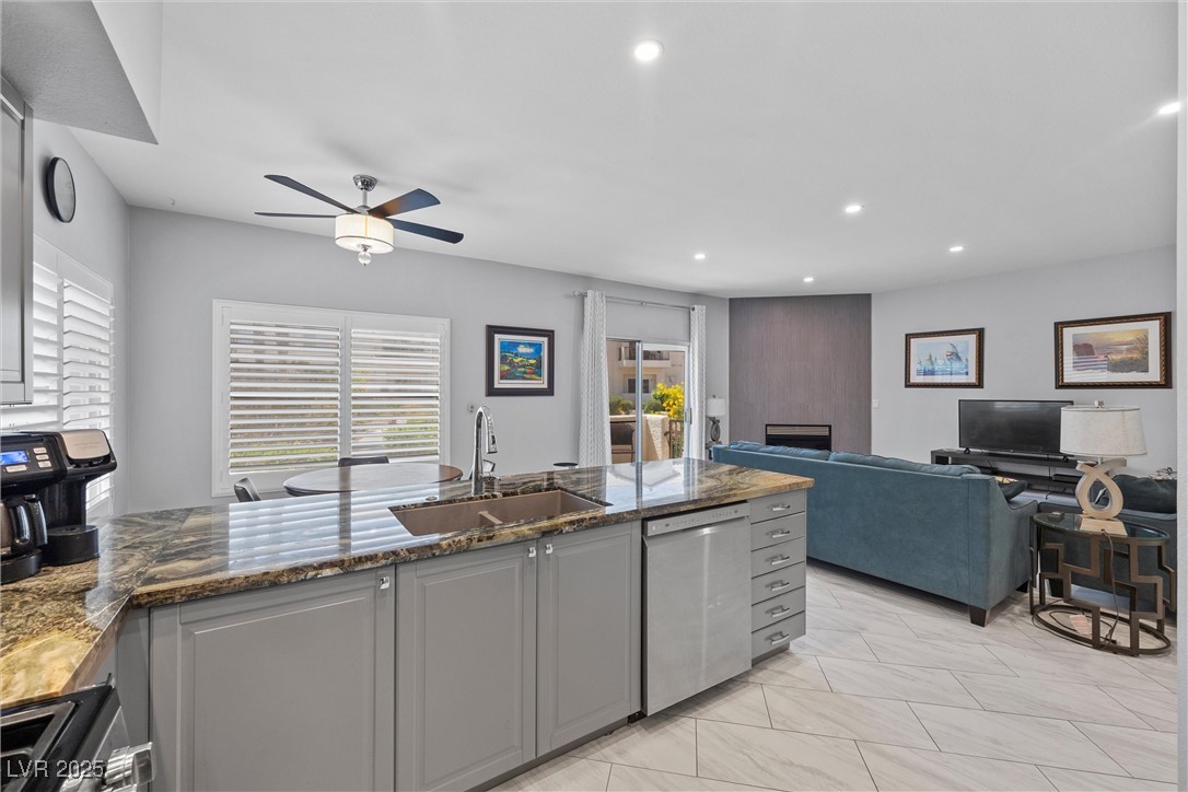 4821 Black Bear Road, Unit 101 Las Vegas, NV 89149 - Photo 18 of 55