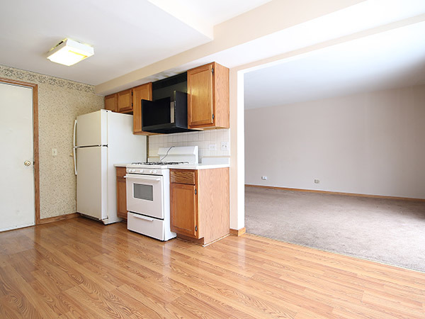 332 Delaware Drive, Unit 332 Bolingbrook, IL 60440 - Photo 12 of 25