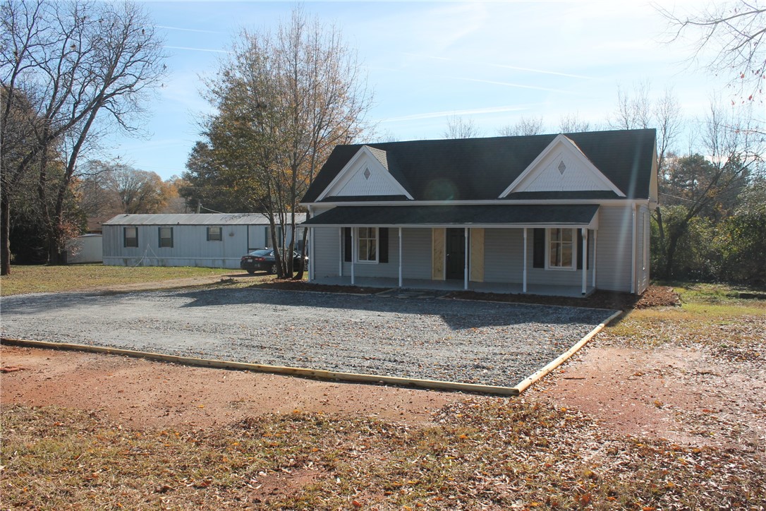 2007-2009 Whitehall Road Anderson, SC 29625 - Photo 1 of 20