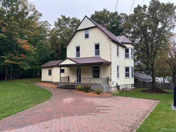 $345,000 | 108 Calverley Avenue, Houghton, MI 49931