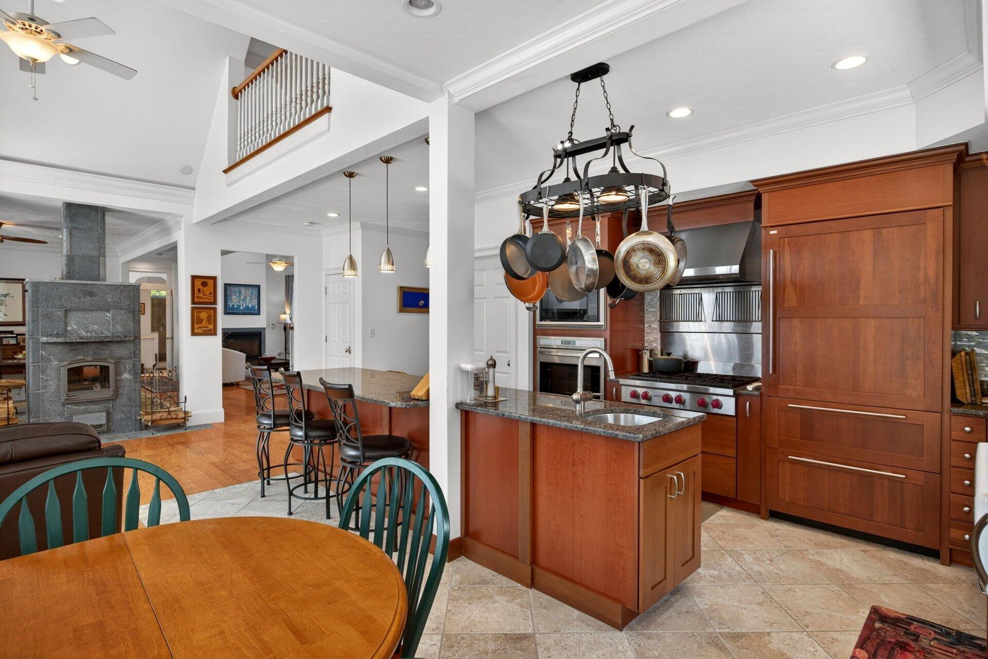 359 Santuit Road Cotuit, MA 02635 - Photo 27 of 51 26