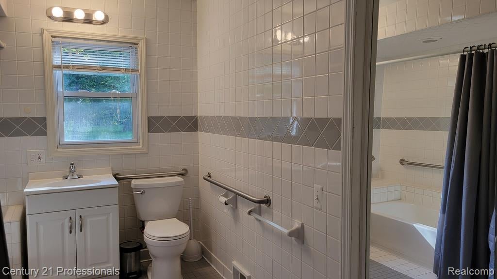3225 Crooks Road Rochester Hills, MI 48309 - Photo 19 of 24 Gallery Image 19