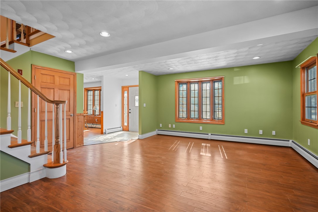 215 Blackrock Road Coventry, RI 02816 - Photo 13 of 39
