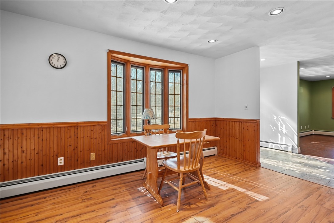 215 Blackrock Road Coventry, RI 02816 - Photo 16 of 39