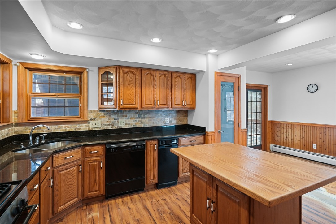 215 Blackrock Road Coventry, RI 02816 - Photo 18 of 39