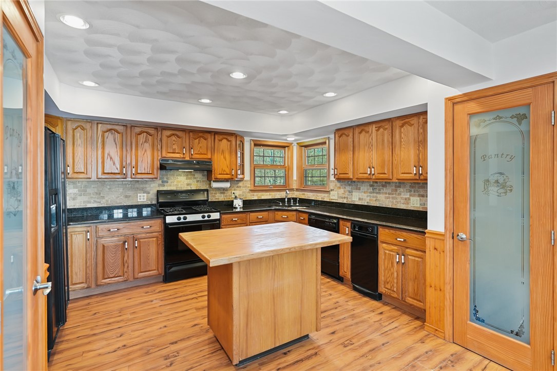 215 Blackrock Road Coventry, RI 02816 - Photo 21 of 39