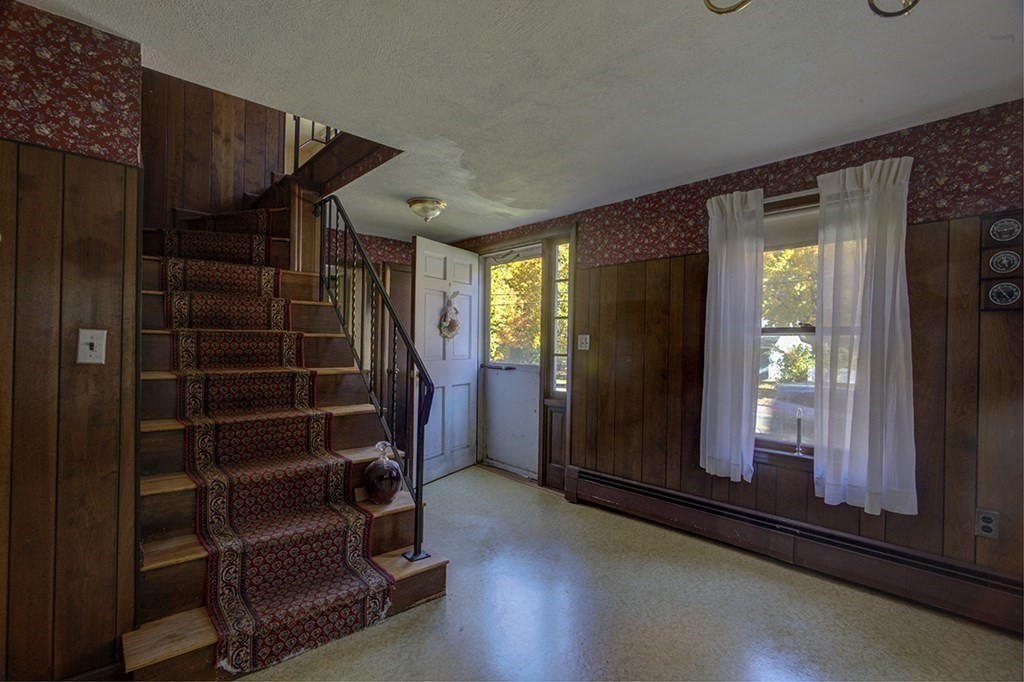 112 West Main Street Georgetown, MA 01833 - Photo 15 of 35 Gallery Image 15