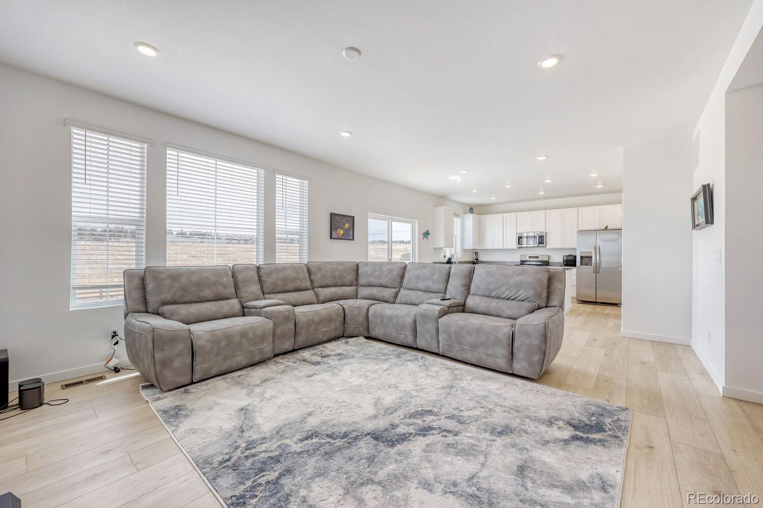 340 Paloma Way Elizabeth, CO 80107 - Photo 5 of 22